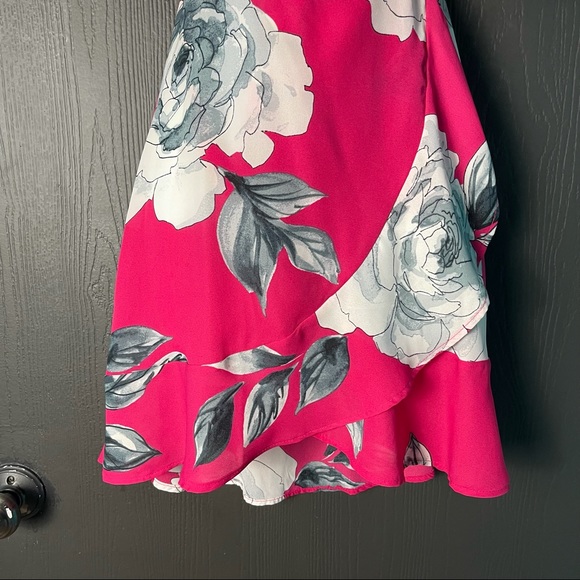 Iris Pink Floral V-Neck Wrap Dress, size S - Picture 2 of 6